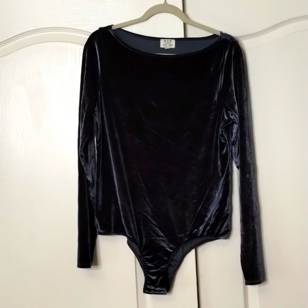 PST Los Angeles by Project Social T XL green velvet body suit longsleeve